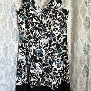 Jones Wear Black and White Floral Dress